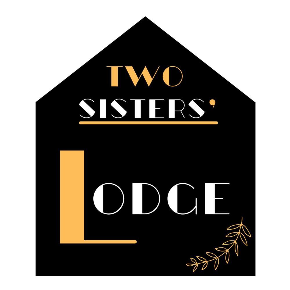 Two Sister'S Lodge ลา-โรช-ออง-อาร์เดน ภายนอก รูปภาพ